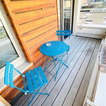 In Center With Private Terrace Appartement
