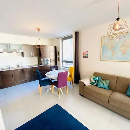 In Center With Private Terrace Appartement
